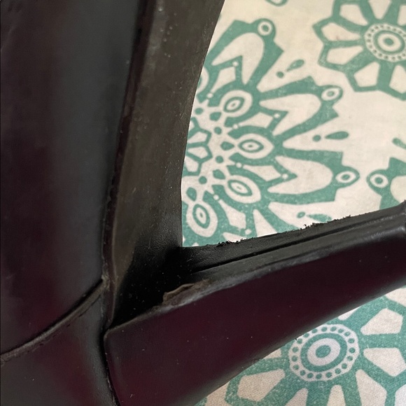 Cynthia Rowley Elegant Black Heeled Ankle Boots - Picture 8 of 10